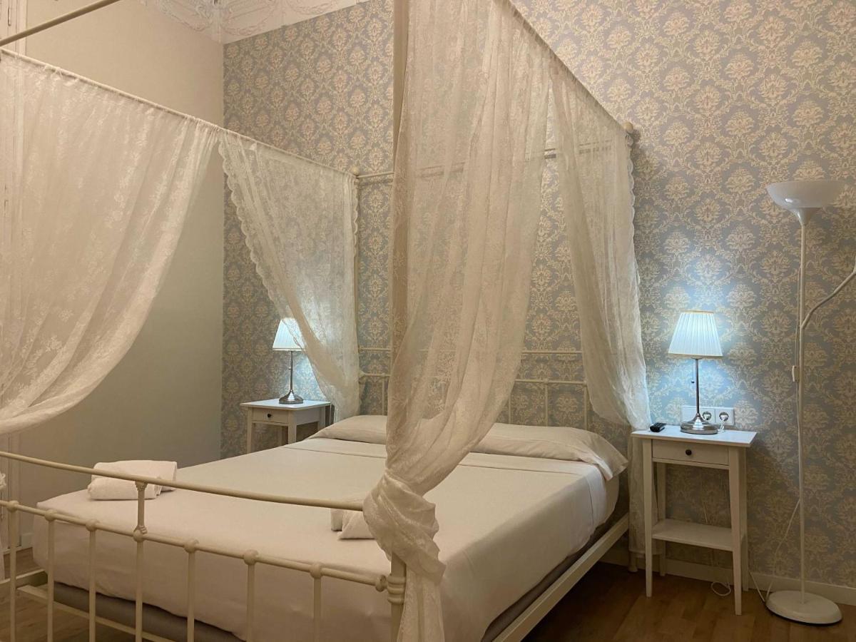 Lumine Luxury Suites By Gaiarooms Барселона Экстерьер фото