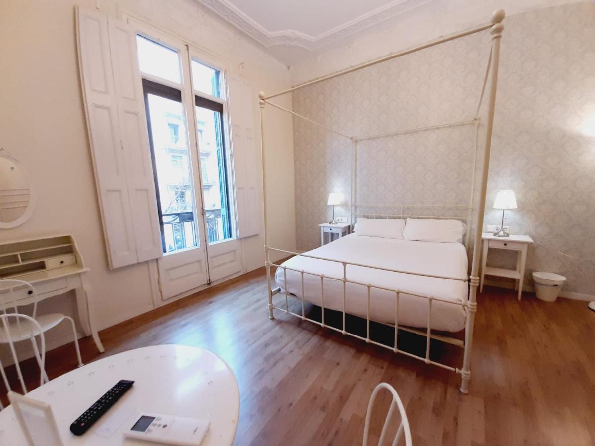 Lumine Luxury Suites By Gaiarooms Барселона Экстерьер фото