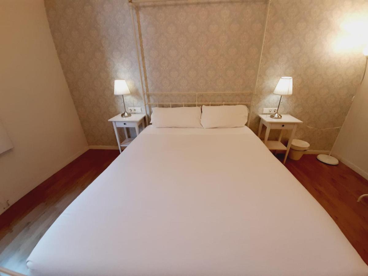 Lumine Luxury Suites By Gaiarooms Барселона Экстерьер фото