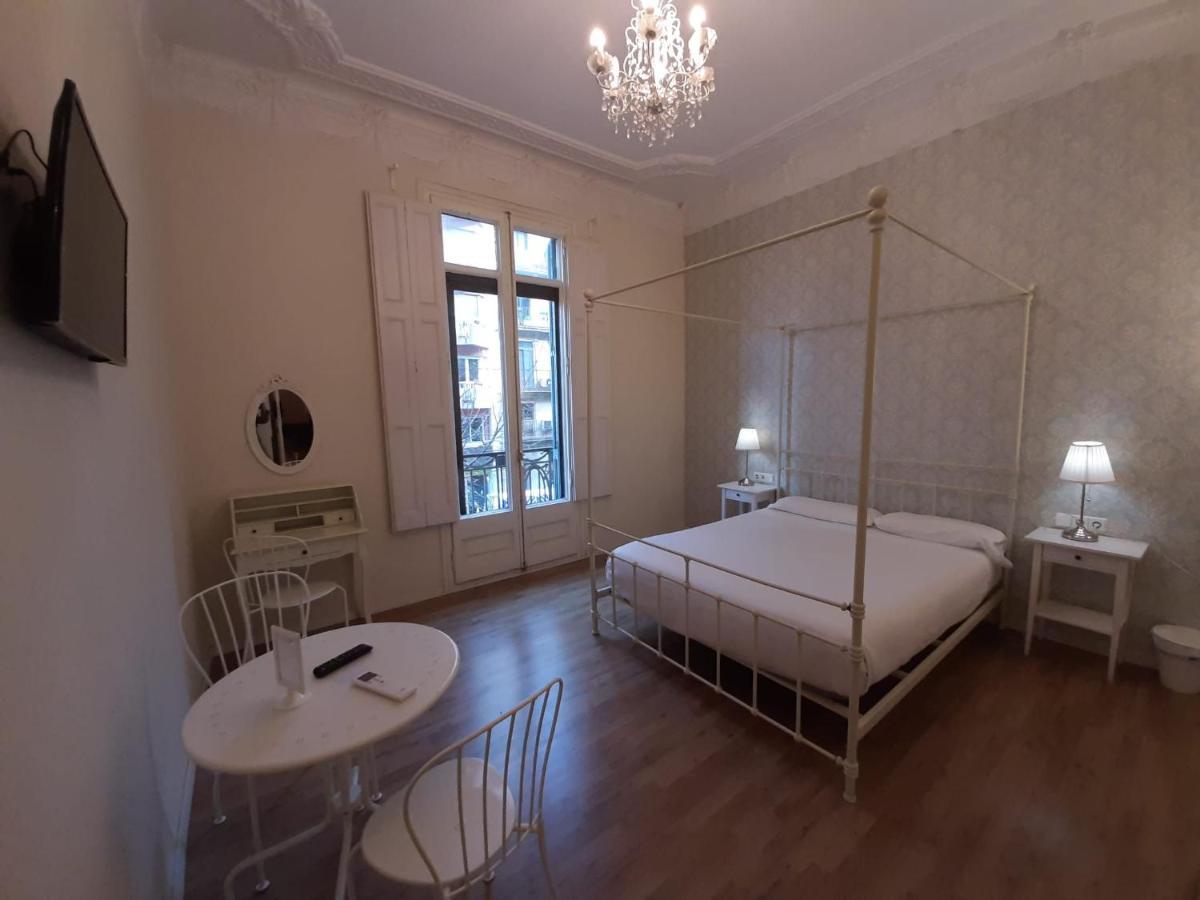 Lumine Luxury Suites By Gaiarooms Барселона Экстерьер фото
